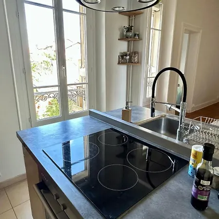 - Proche Chateau De Apartman *