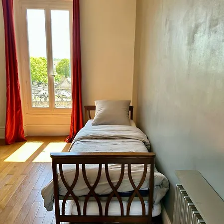 Apartman - Proche Chateau De